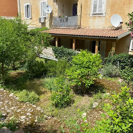 Touched Vip דירה